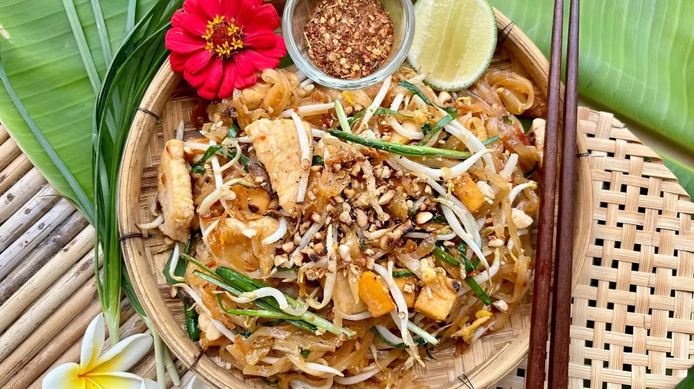 Blazing Pad Thai Sauce 2.25kg – Wholesale Thai Style Stir Fry Sauce